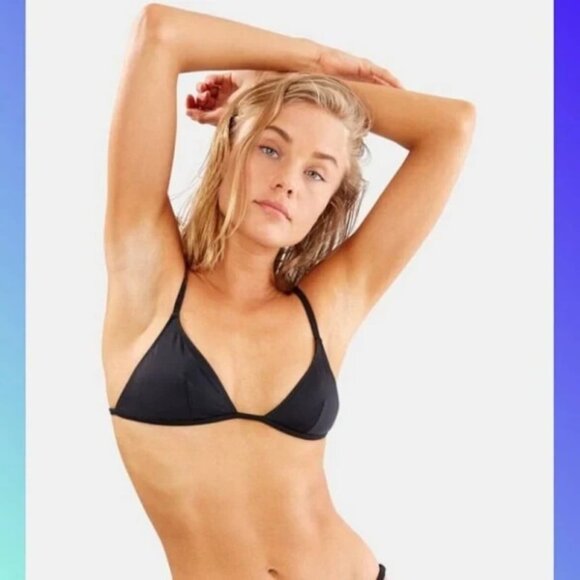 SOLID & STRIPED Other - Solid & Striped The Lulu Blackout  Bikini Top Black Size Small New!!!